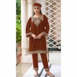  Lavish Velvet Kashmiri Tilla Embroidered kurta paired with a comfortable Pajama